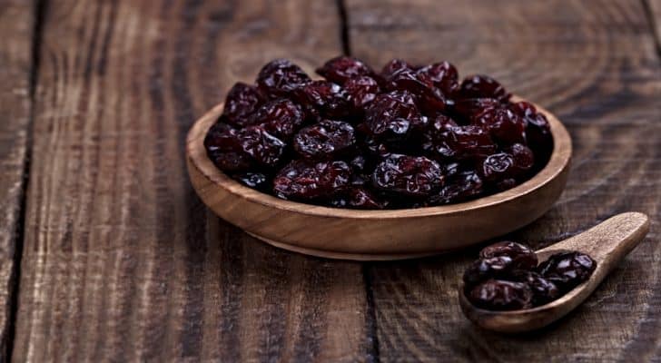 How To Dry Cranberries (Simple Method) | Treat Dreams