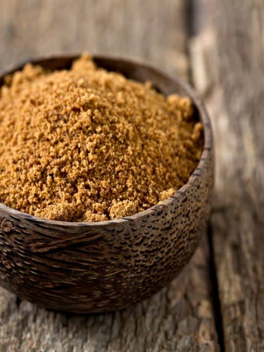 Palm Sugar vs Brown Sugar (What You Need To Know)