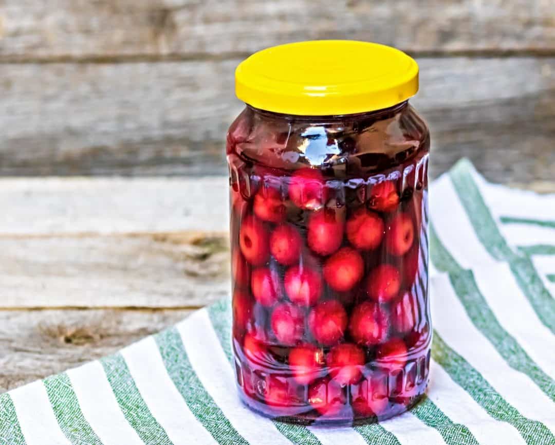 Easy Cherry Pie (With Tapioca) | Treat Dreams