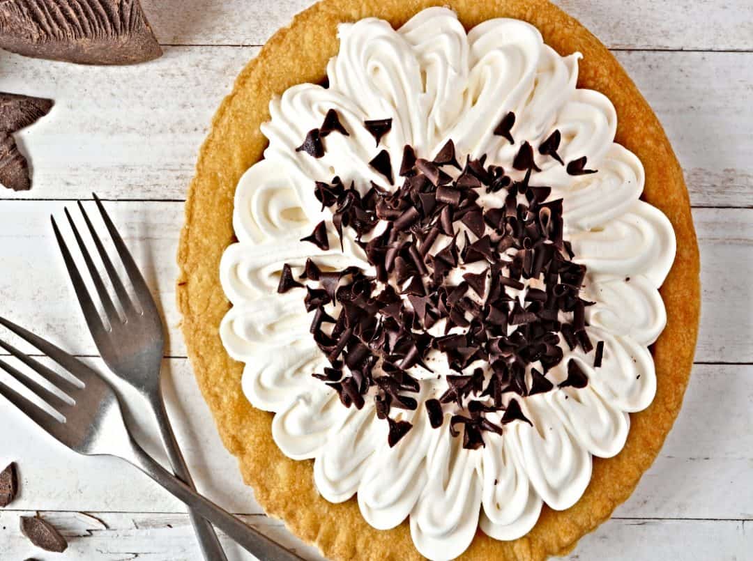 Easy Chocolate Pie (With Cocoa) Treat Dreams